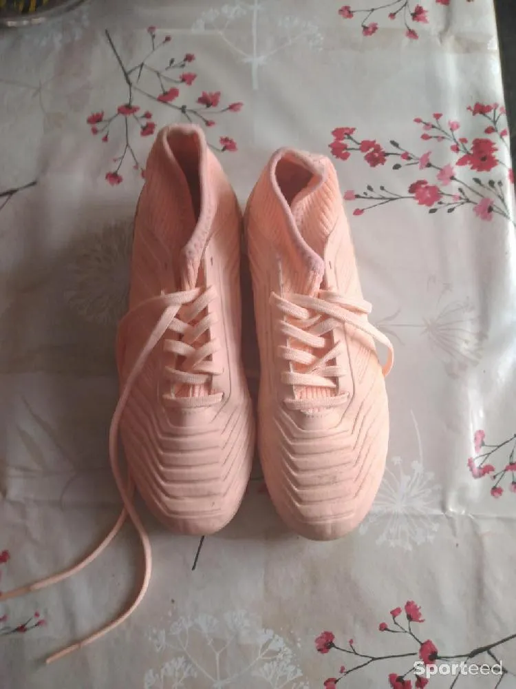 Chaussurede foot d'occasion Ajouté le : 30/10/2023