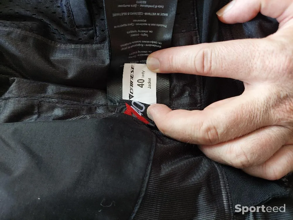 Veste moto  d'occasion Ajouté le : 09/07/2024